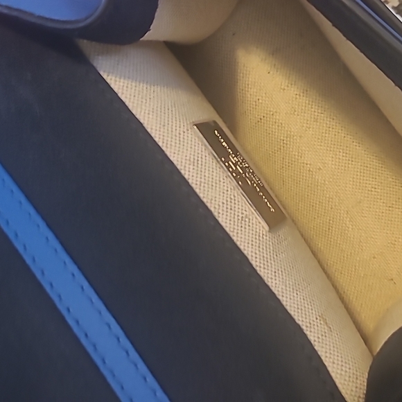 Handbag - Picture 3 of 4